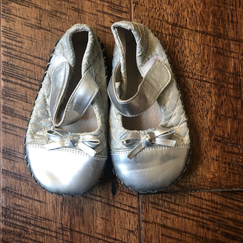 Girls soft soles pediped size 12-18/toddler 5